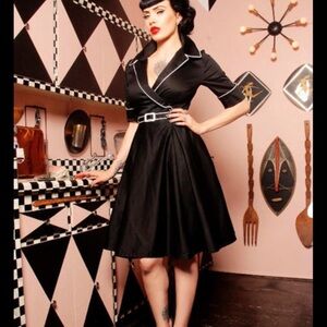 Deadly dames haunted house wife dress